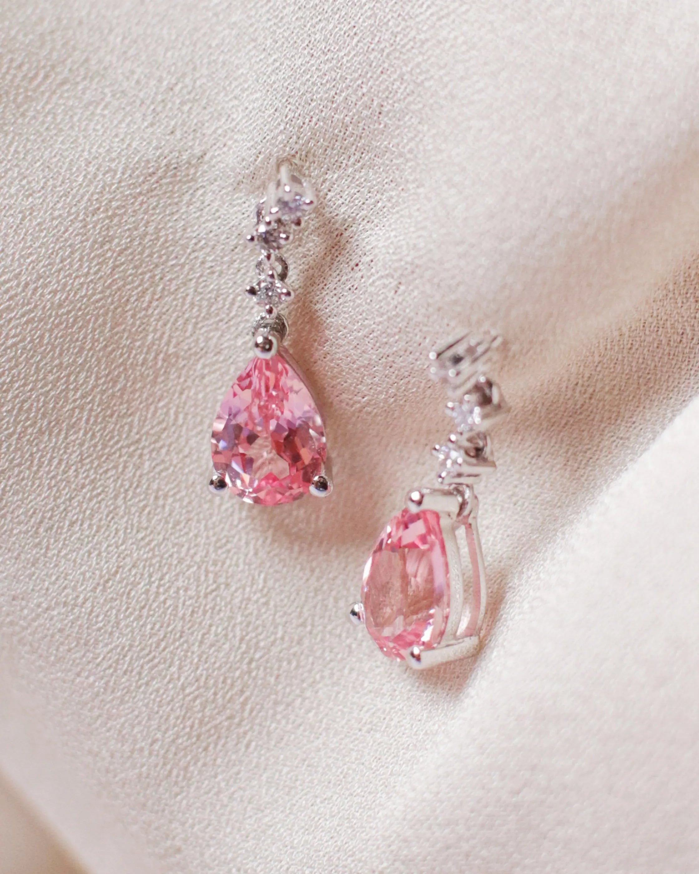 OEM/ODM/Wholesale Lab-Grown Pink Sapphire & Diamond Drop Earrings in 9K White Gold | 2.07ct + 0.073ct | 1.98g