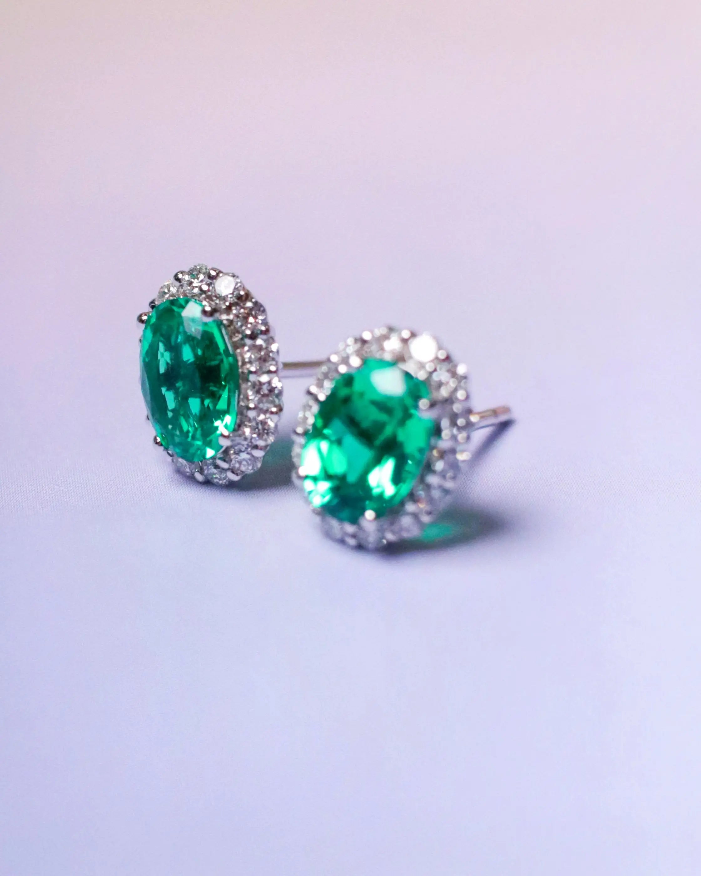 OEM/ODM/Wholesale Oval Lab-Grown Emerald Halo Stud Earrings in 9K White Gold | 1.40ct + 0.42ct | 2.0g | Classic Elegance