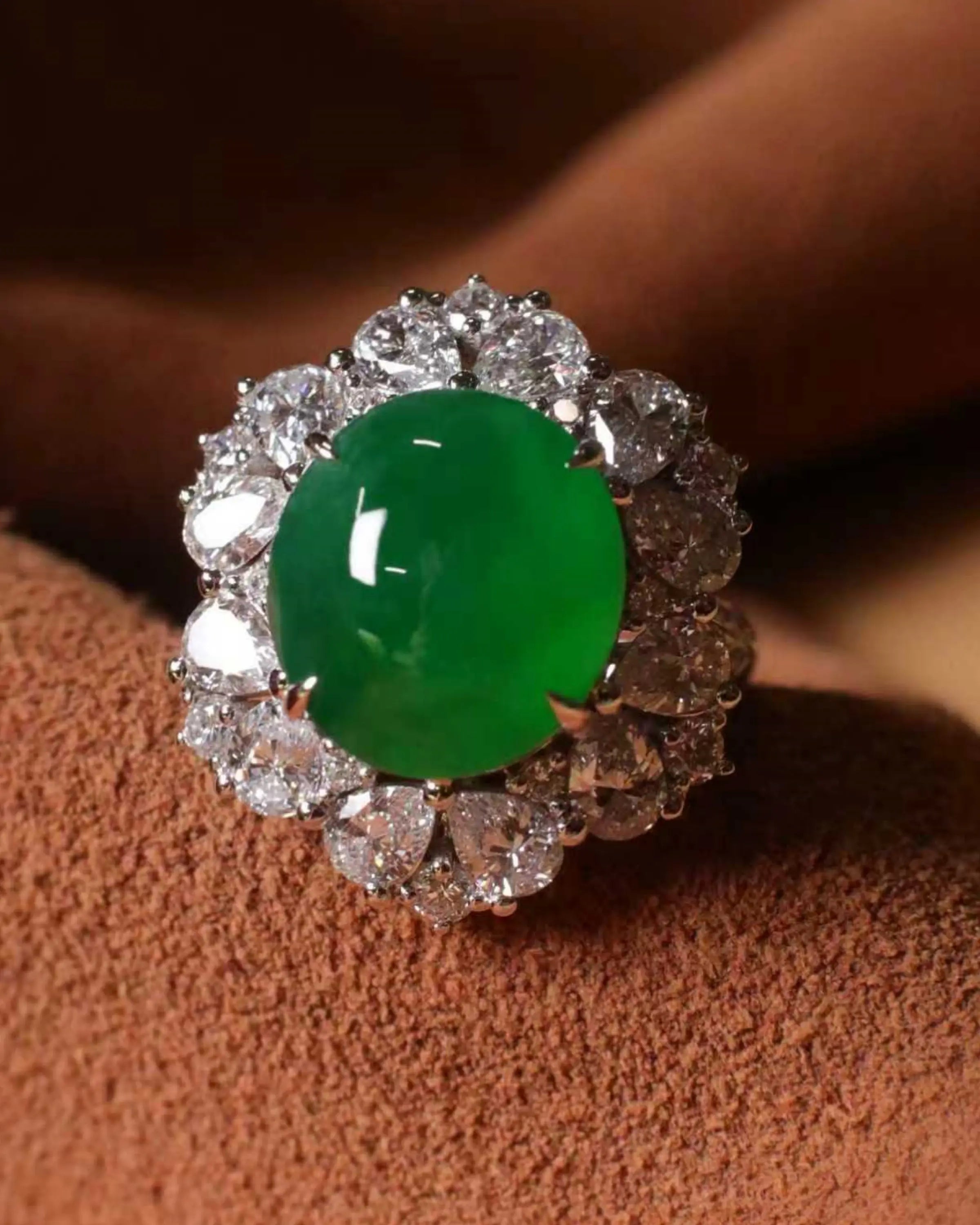 OEM/ODM/Wholesale 18K White Gold Jadeite & Lab-Grown Diamond Ring | 12.7×11.5×6mm Center | Size 15# | 18K | 10.2g