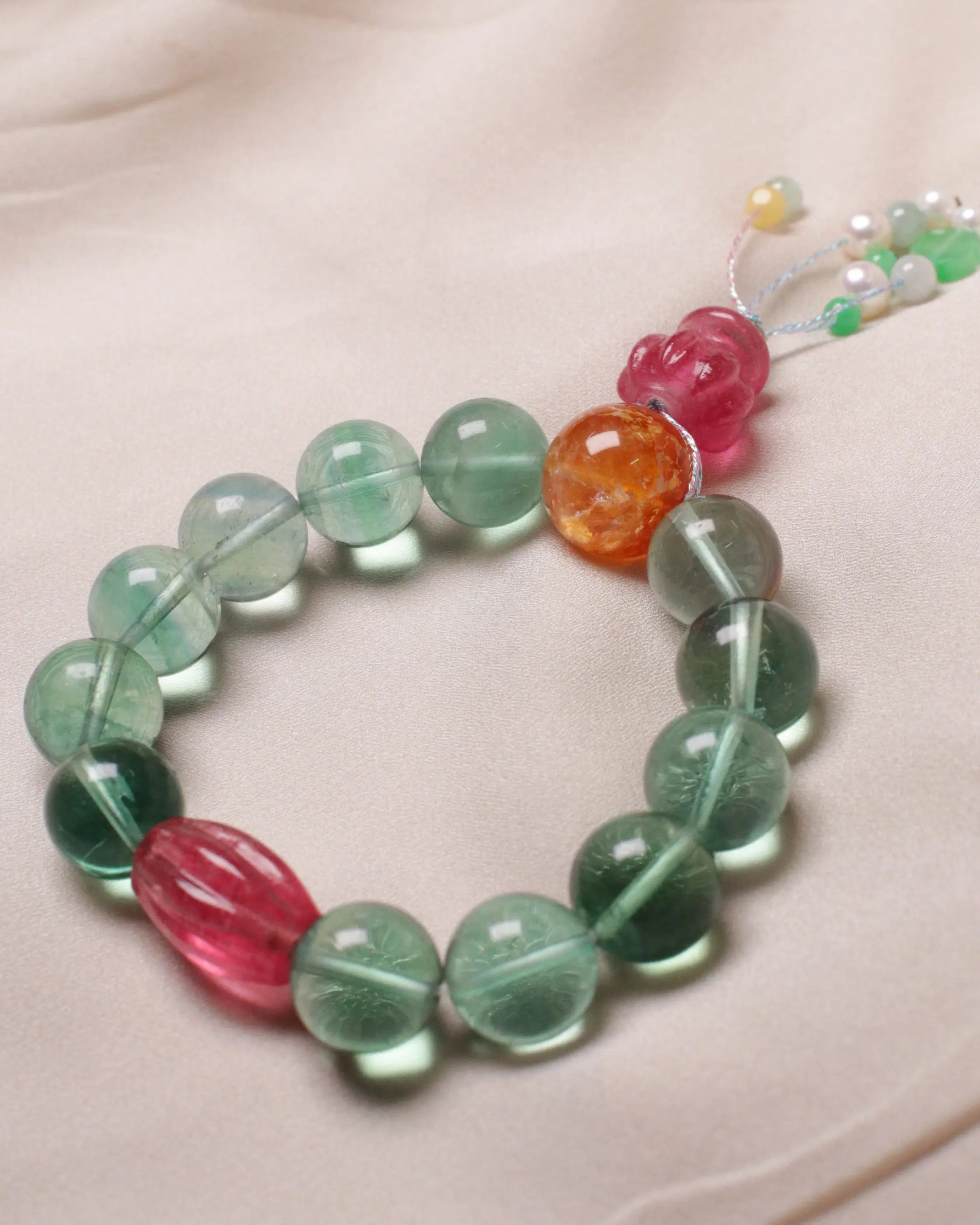 OEM/ODM/Wholesale Green Strawberry Quartz & Glass Bead Bracelet | Handcrafted Design | 15–17cm