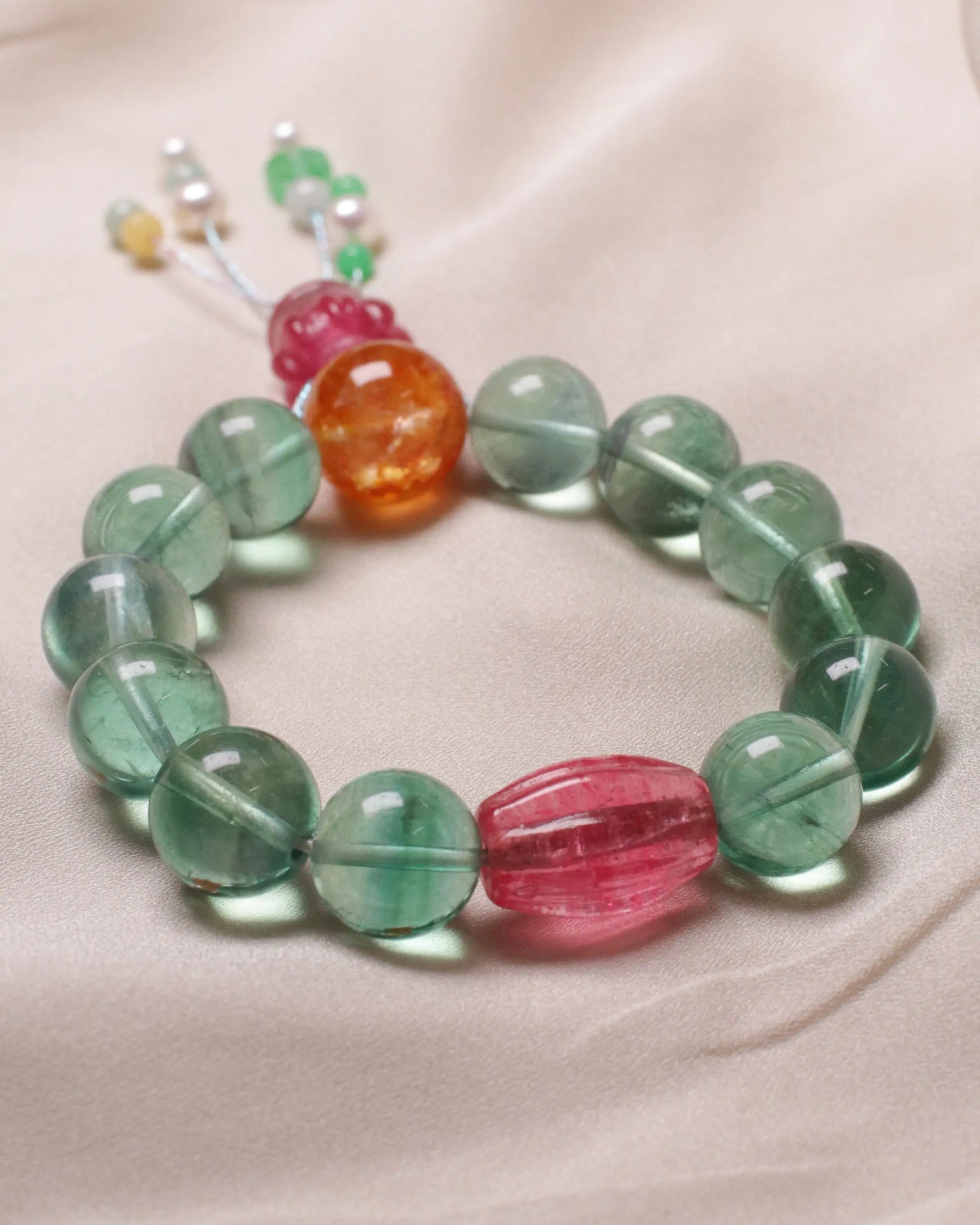 OEM/ODM/Wholesale Green Strawberry Quartz & Glass Bead Bracelet | Handcrafted Design | 15–17cm