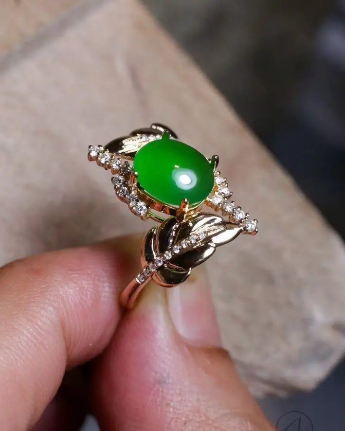 OEM/ODM/Wholesale 18K Gold Jadeite & Lab-Grown Diamond Ring | 8.3×9.5×4mm Jade | 4.39g