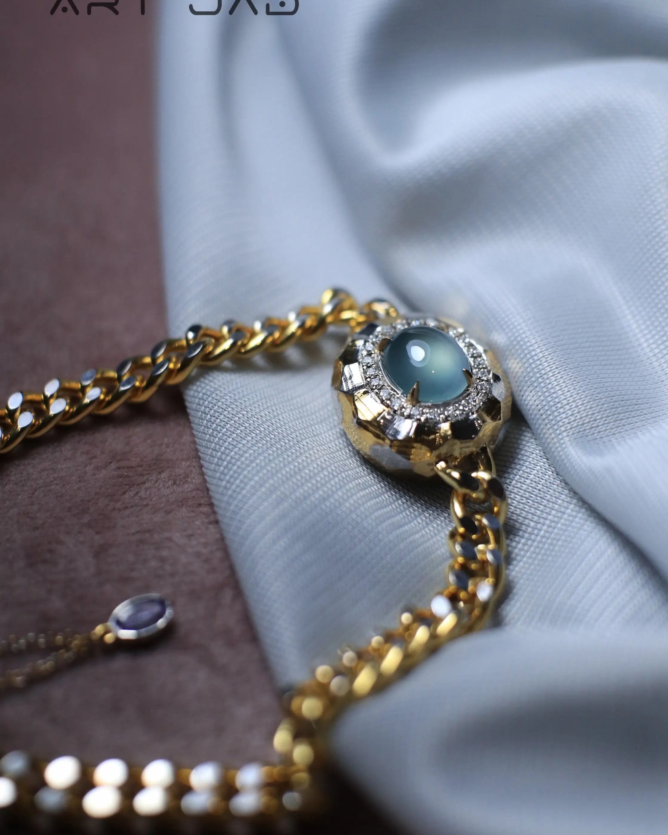 OEM/ODM/Wholesale 18K Gold Jadeite & Diamond Bracelet with Enamel & Tanzanite | 9.5×7.5mm Center Stone | 15.4g