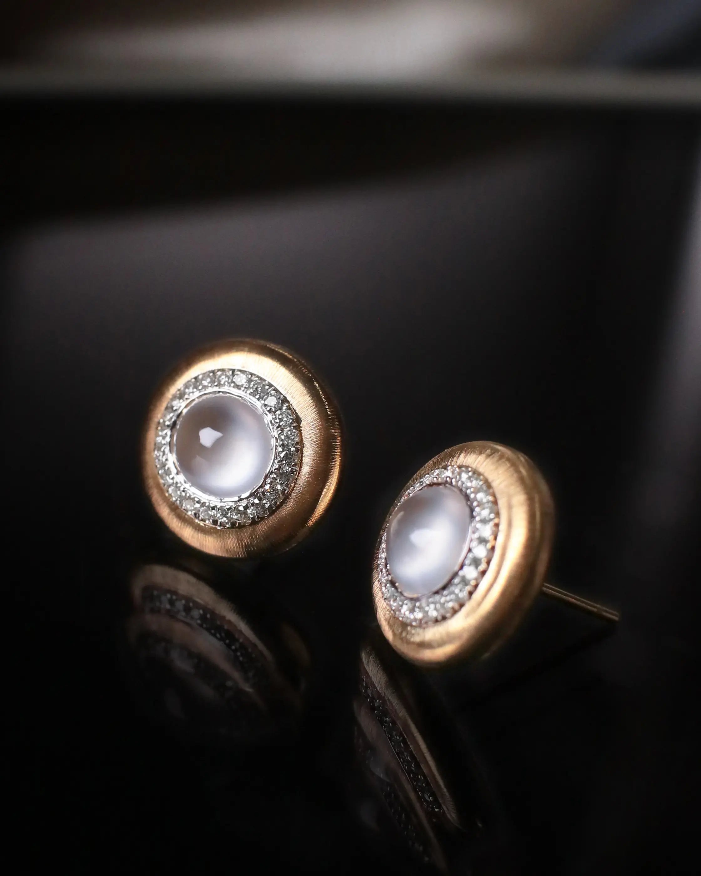 OEM/ODM/Wholesale 18K Gold Jadeite & Diamond Earrings | 6.5×3mm Jade | 5.07g