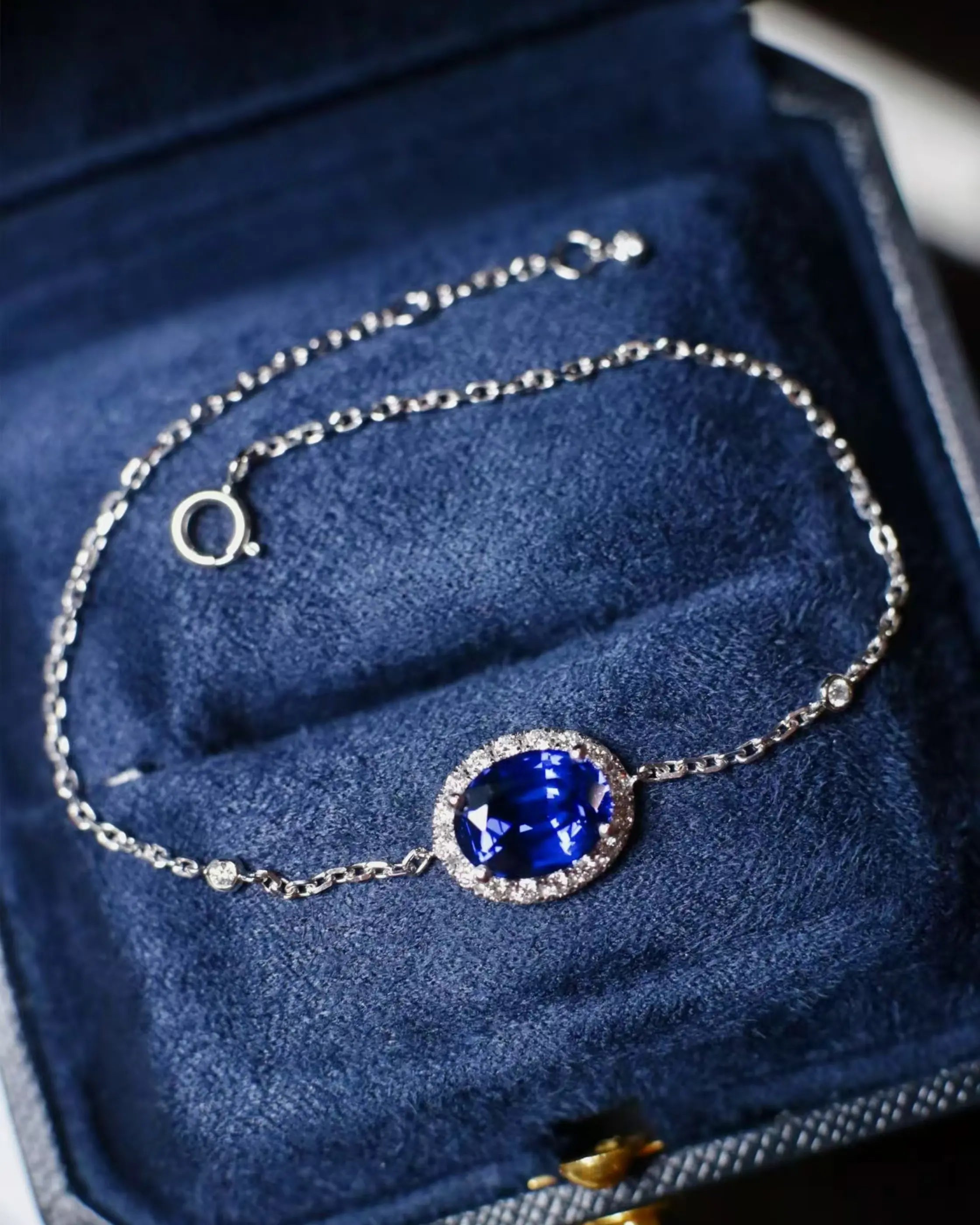 OEM/ODM/Wholesale 9K Gold Lab-Grown Sapphire & Diamond Bracelet | 2.68ct Center | 0.132ct Accents | 2.8g
