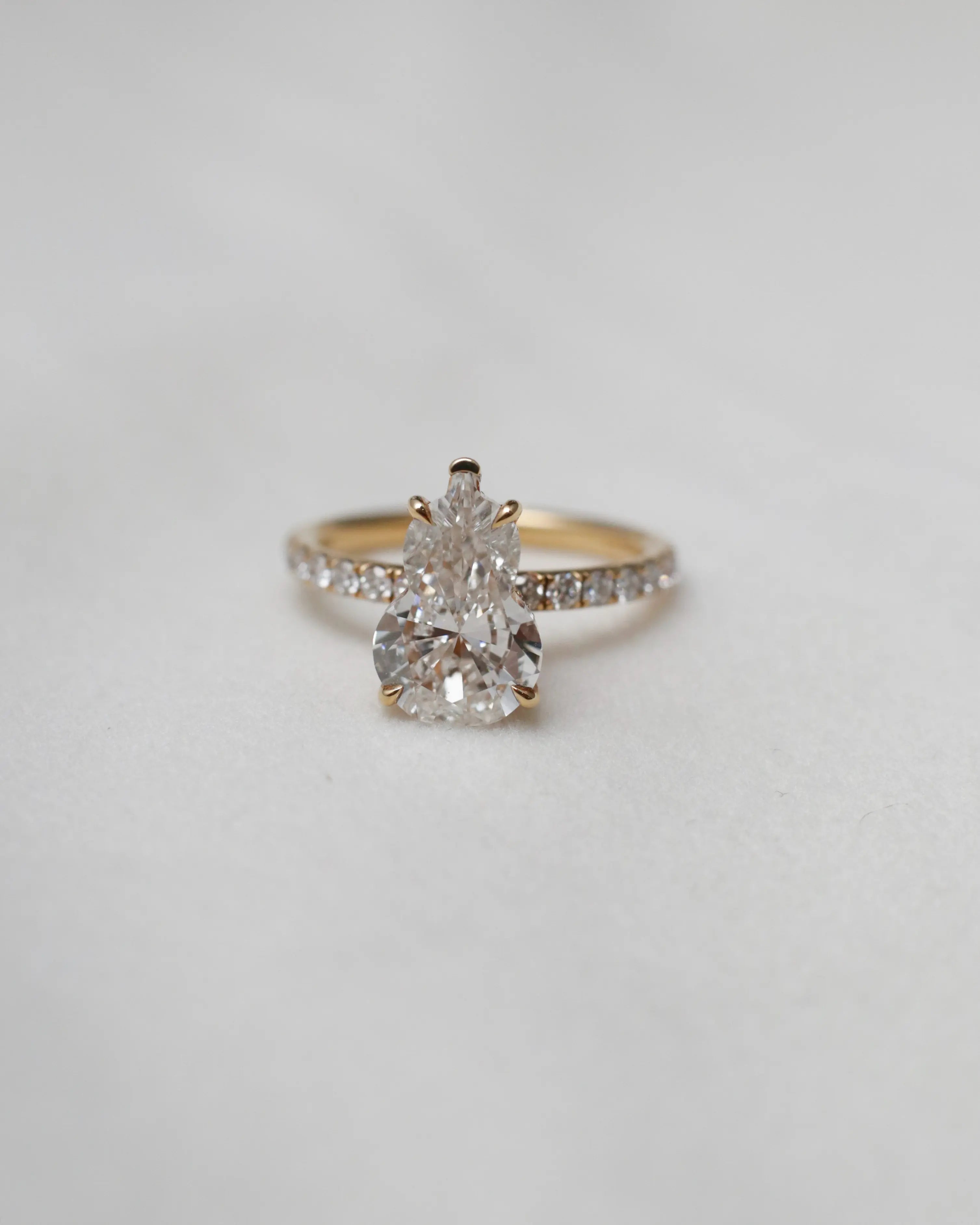 OEM/ODM/Wholesale Pear-Cut Lab-Grown Diamond Engagement Ring with Pavé Band in 18K Yellow Gold | 2.685ct + 0.643ct | Elegant Statement Design