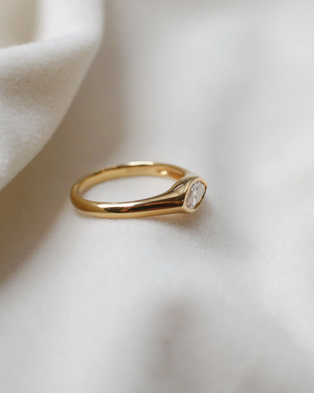 OEM/ODM/Wholesale Marquise-Cut Lab-Grown Diamond Bezel Ring in 18K Yellow Gold | 0.433ct | Minimalist Modern Design