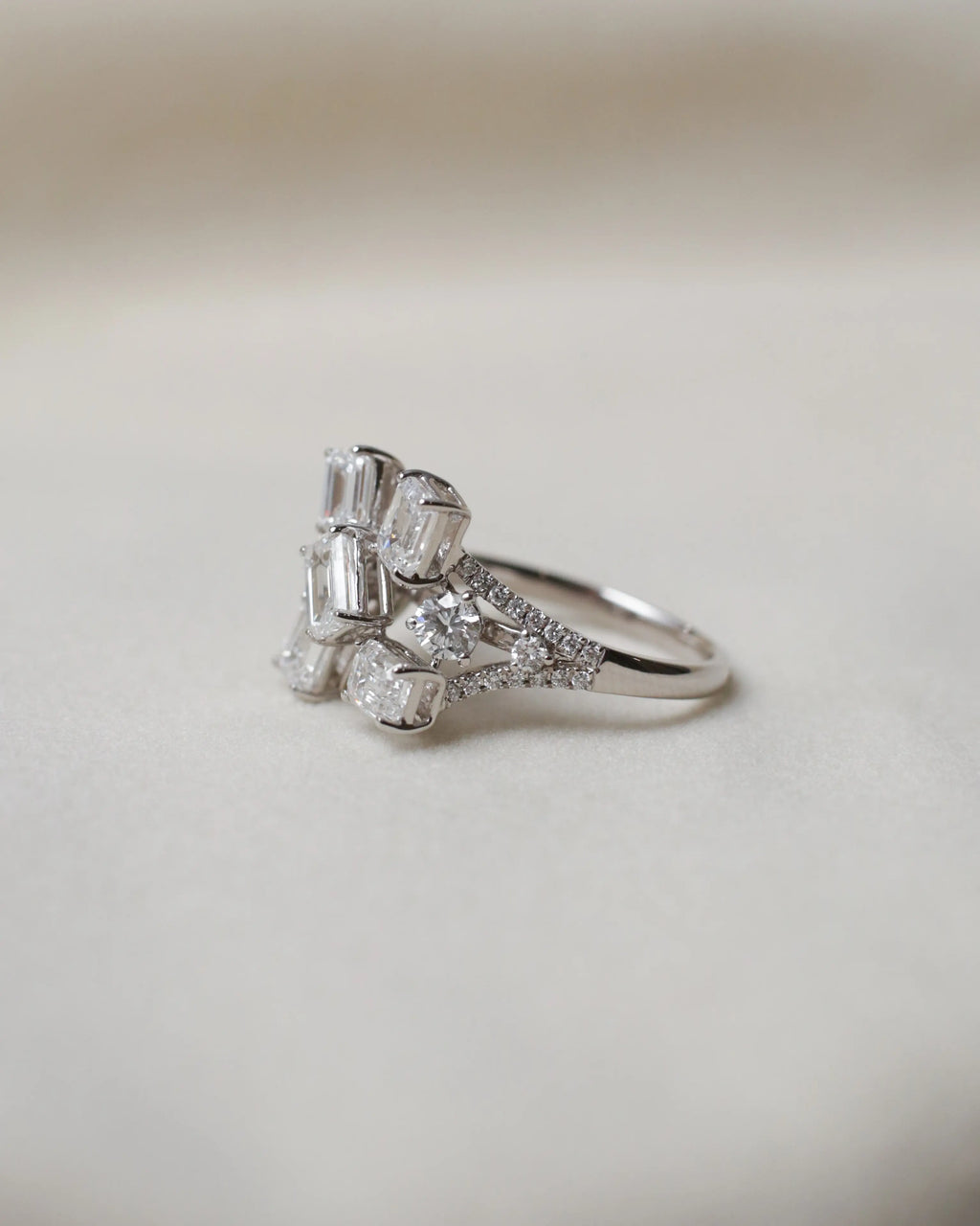 OEM/ODM/Wholesale Lab-Grown Diamond Cocktail Ring in 18K White Gold | 2.154ct Center + 0.752ct Side Stones | Cluster Design