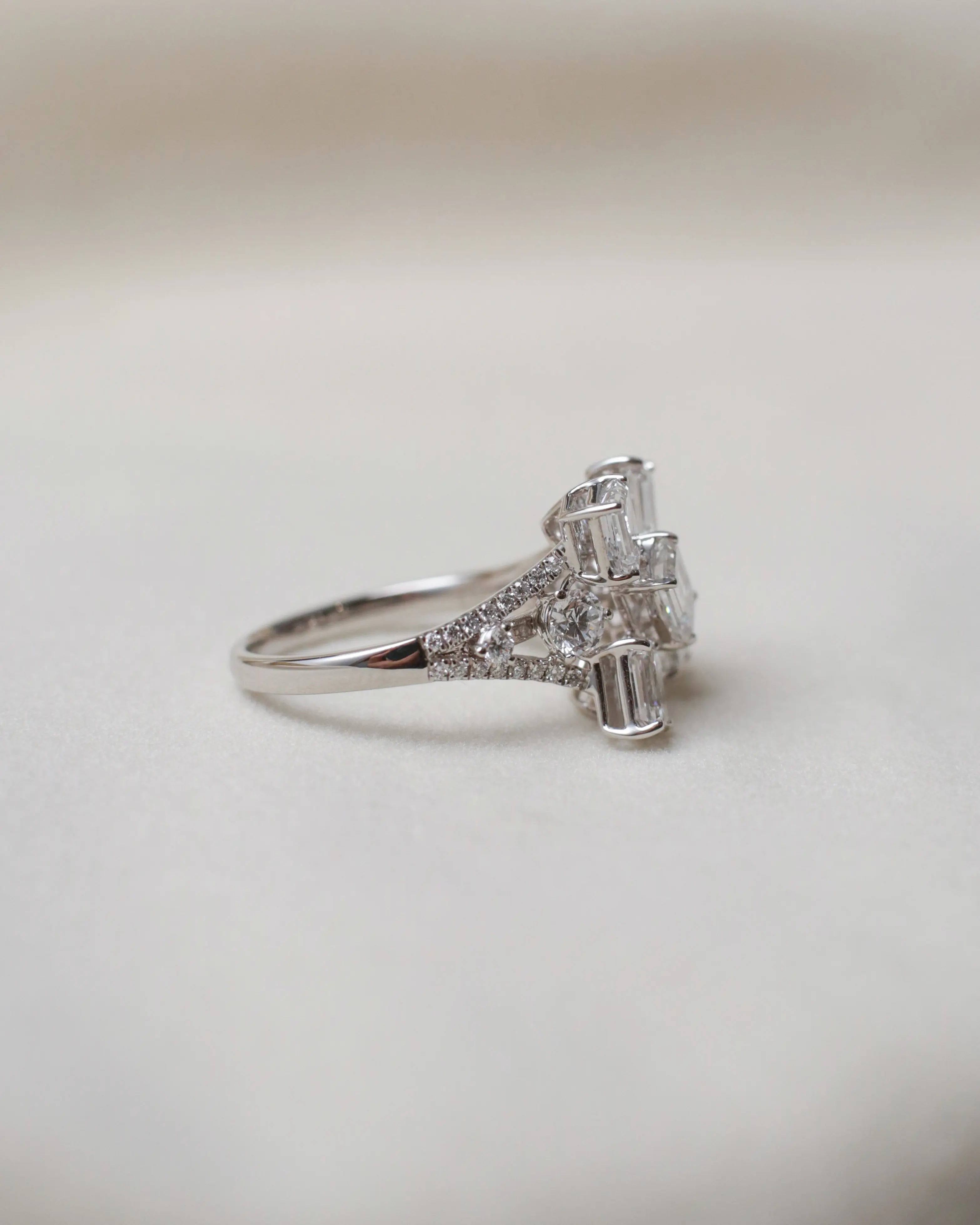 OEM/ODM/Wholesale Lab-Grown Diamond Cocktail Ring in 18K White Gold | 2.154ct Center + 0.752ct Side Stones | Cluster Design