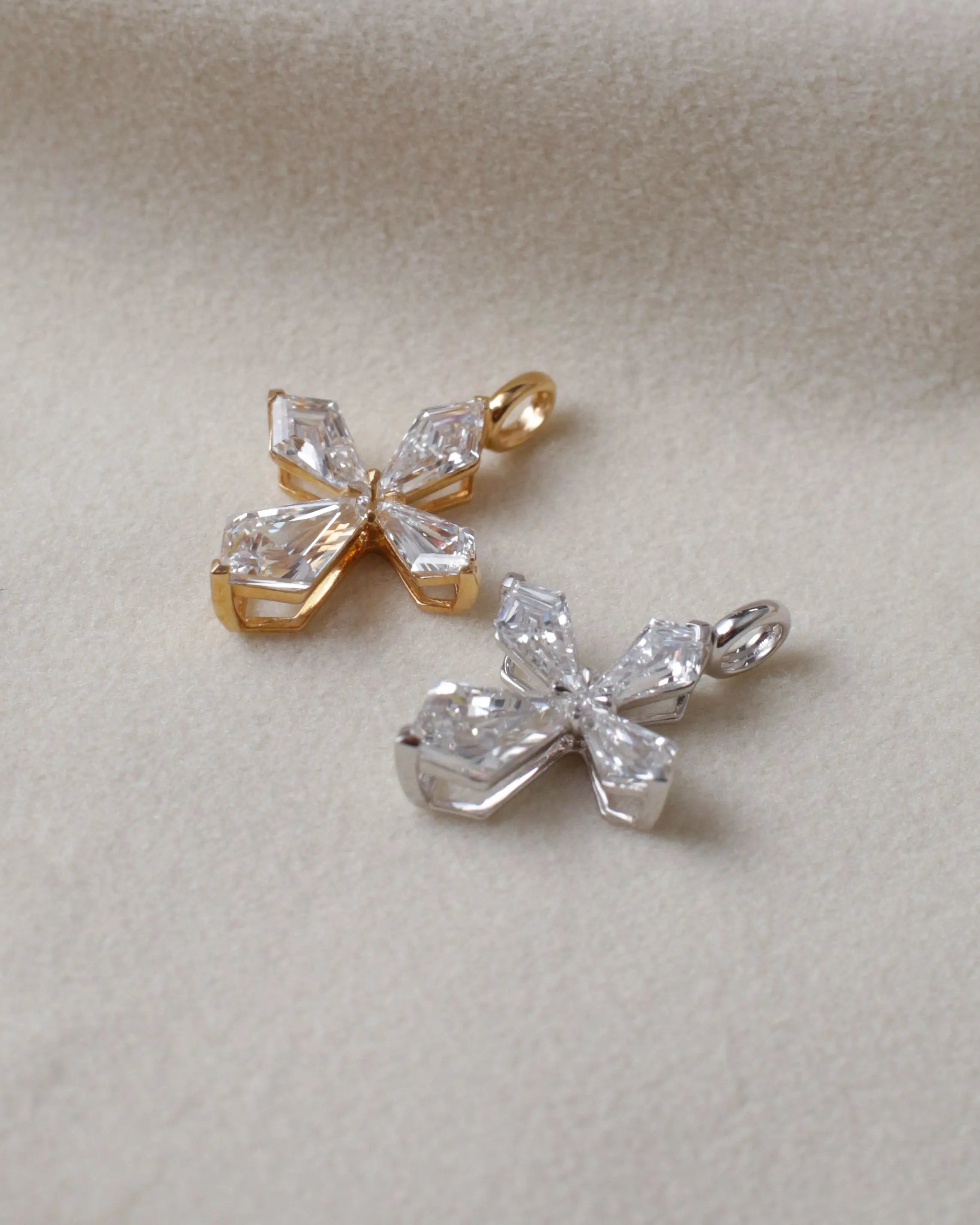 OEM / ODM / Wholesale Lab-Grown Diamond Cross Pendant in 18K Gold & White Gold | 2.923ct / 2.043ct Center Stones