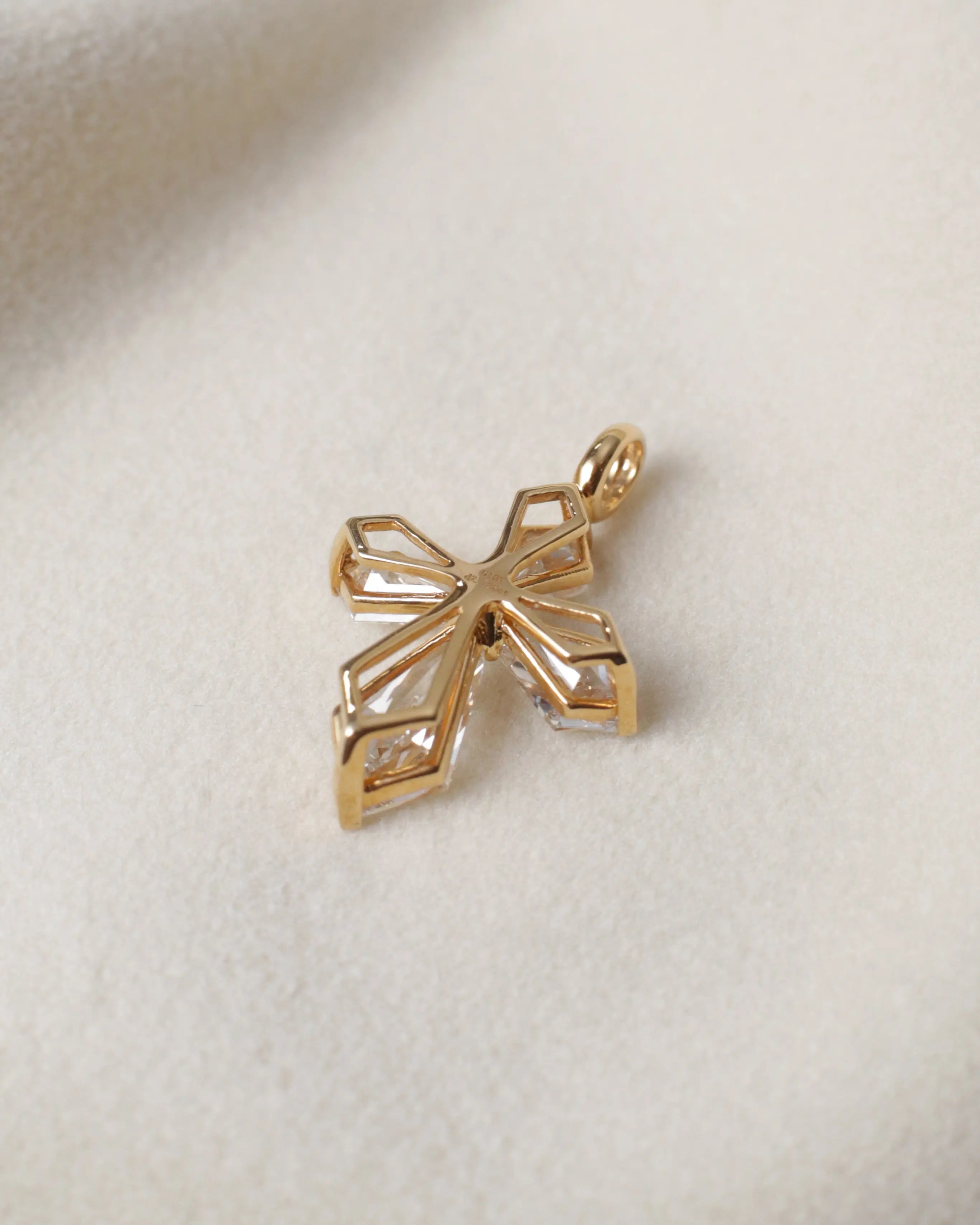 OEM / ODM / Wholesale Lab-Grown Diamond Cross Pendant in 18K Gold & White Gold | 2.923ct / 2.043ct Center Stones
