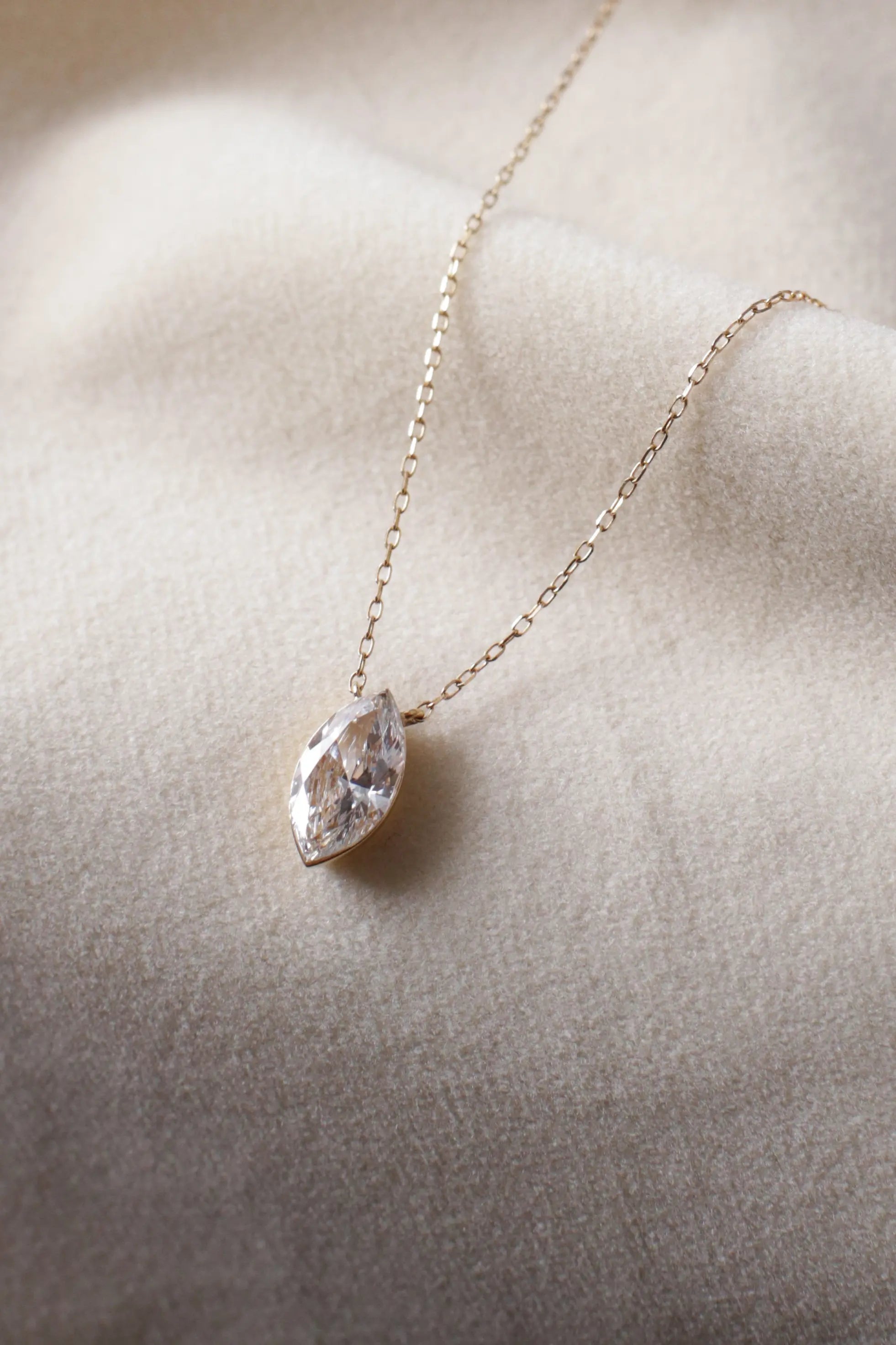 OEM / ODM / Wholesale Marquise-Cut Lab-Grown Diamond Pendant Necklace in 18K Yellow Gold | 1.017ct Center Stone | Solitaire Design