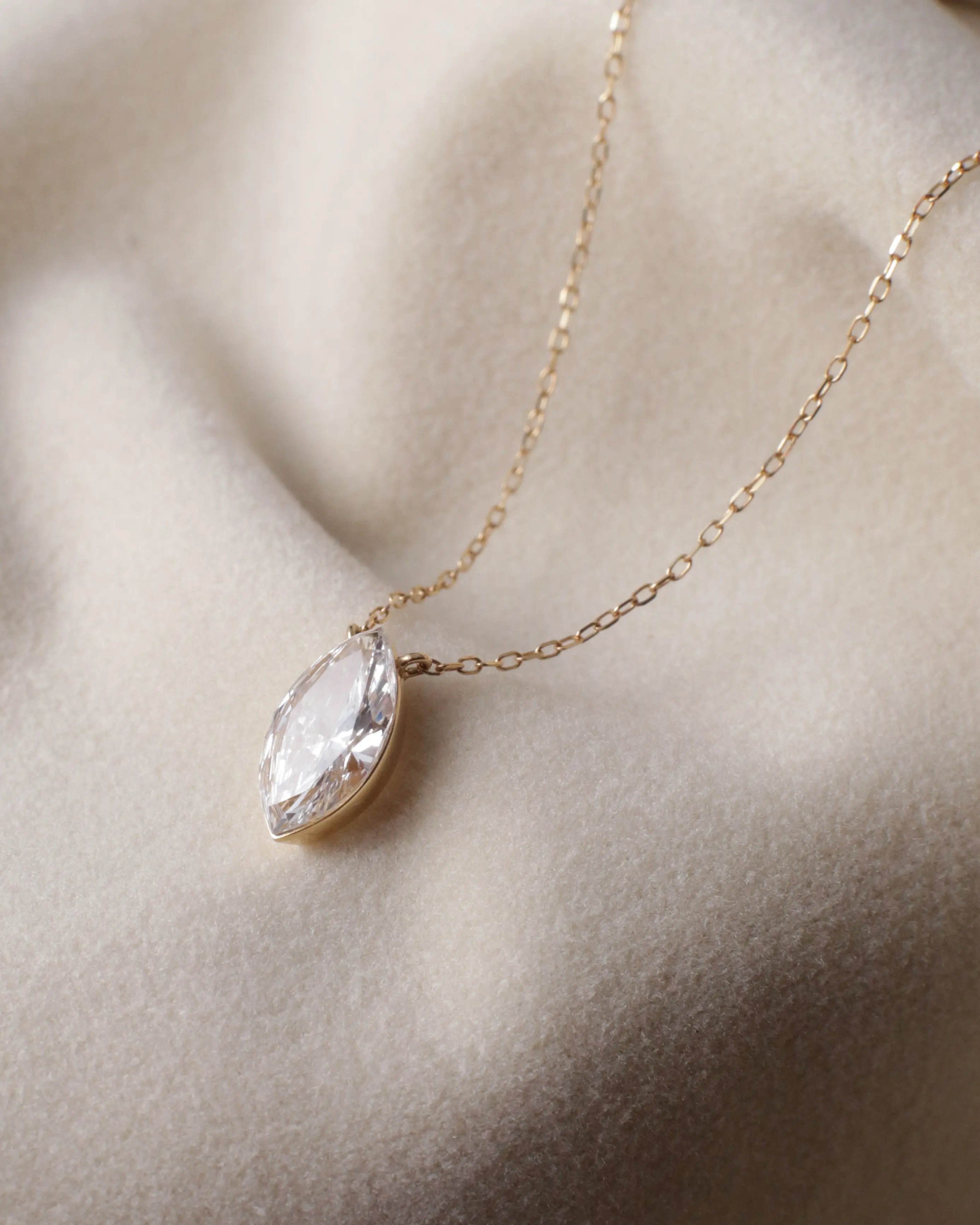 OEM / ODM / Wholesale Marquise-Cut Lab-Grown Diamond Pendant Necklace in 18K Yellow Gold | 1.017ct Center Stone | Solitaire Design